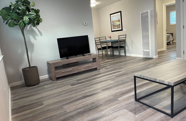 2B1B remold home near High-tech/ Parking/Laundry in Sunnyvale