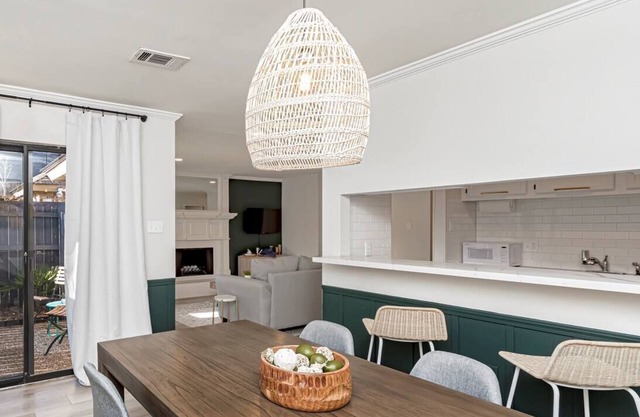 LSU Regional Special! Central Location in BR!