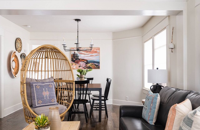 2br near downtown with amazing views