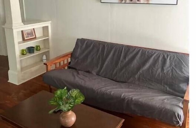 3/1 Historic Charmer in Murray Hill with Laundry