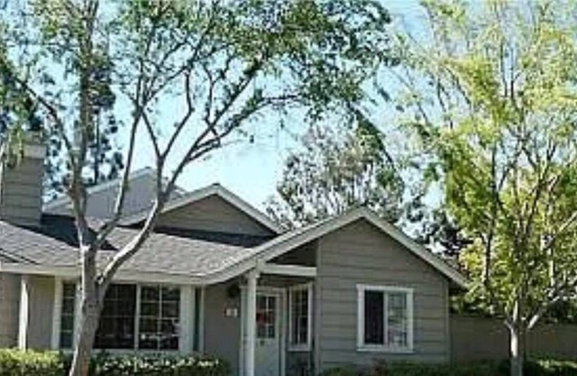 3 Bd 2 Bath Townhome in Woodbridge, Irvine