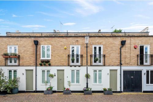 3 Bed City Centre House Sleeps 6 - Parking Wifi