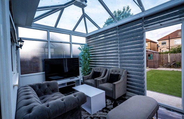 Immaculate 3 Bed Luxury House in Dagenham London