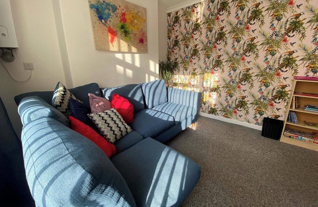 Spacious 3-Bed House in Darlington