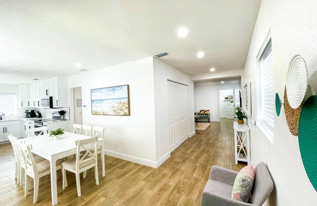 3 Bedroom 2 Bathroom , Washer& Dryer .fully stocked Kitchen, You will find everything you need.