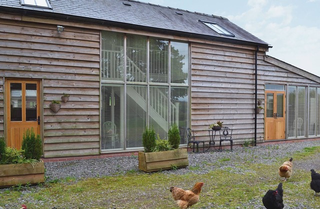 Alojamiento de 3 habitaciones en Penybont, near Llandrindod Wells