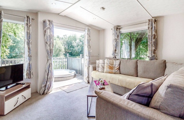 3 bedroom accommodation in Chippenham, Nr Newmarket