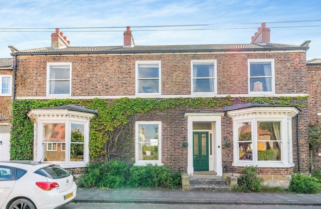 Alojamiento de 3 habitaciones en Appleton Wiske