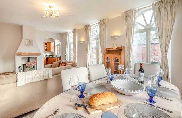 3 bedroom accommodation in Tunstead