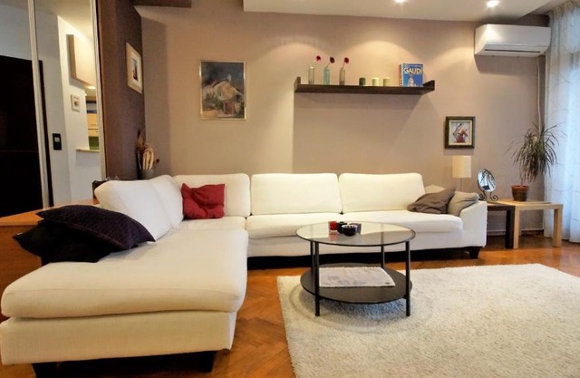 3 Bedroom apartment City Center