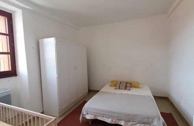 3 bedroom apartment with sea view