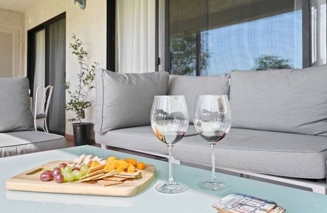 3 Bedroom Condo L-460443 by Houzlet