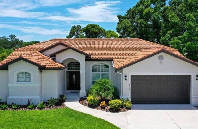 3 Bedroom Single family L-95103 by Houzlet