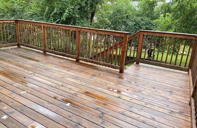 3 Bedrooms, 2 Baths. House Walking Distance to Rochester Downtown. Sleeps 5.