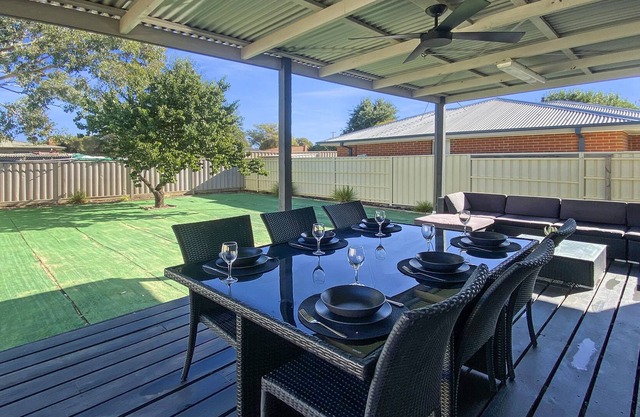 3 bedrooms with large decking. Pets welcome.