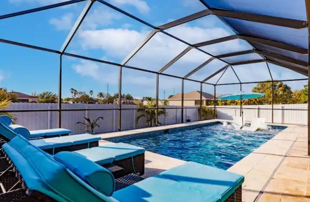 3 BR Private Salt Water Heated Pool Home with Large Outdoor Patio!