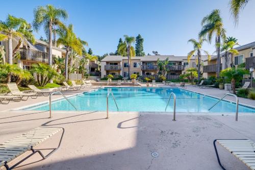 3 Mi to La Jolla Shores Relaxing Resort Retreat!