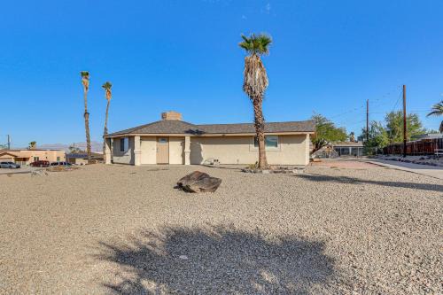 3 Mi to Lake Havasu Family Home with Game Room