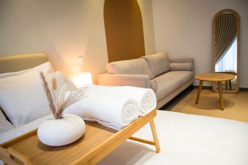 3 Mossaz with Skypool at Empire City by Light House