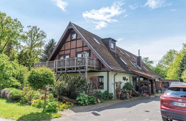 3-Raum-FeWo-fuer-5-Personen-1-Aufbettung-auf-Ruegen