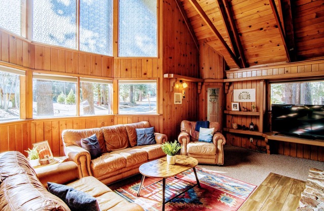 30% OFF 7200 ft Sequoian - Large Family, Trail of 100 Giant, Sequoias, Rivers