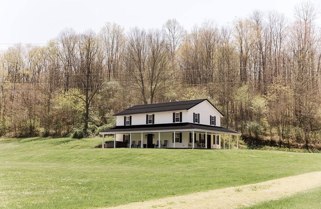 The House at Elkridge Pines + Modern Farmhouse on 30 Private Acres