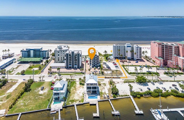319 Bay and Beach Blessing: Bay Front Pool Home w/ Gulf Views