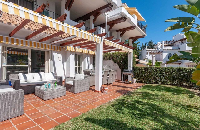 34 - Large beachfront garden apartment