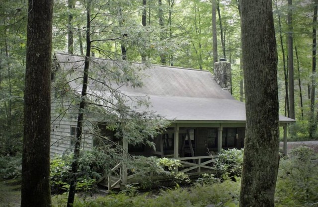 3BR / 2BA. MTN cabina- fresca, Rocky Mtn. Corriente. Semana de otoño Prime disponibles