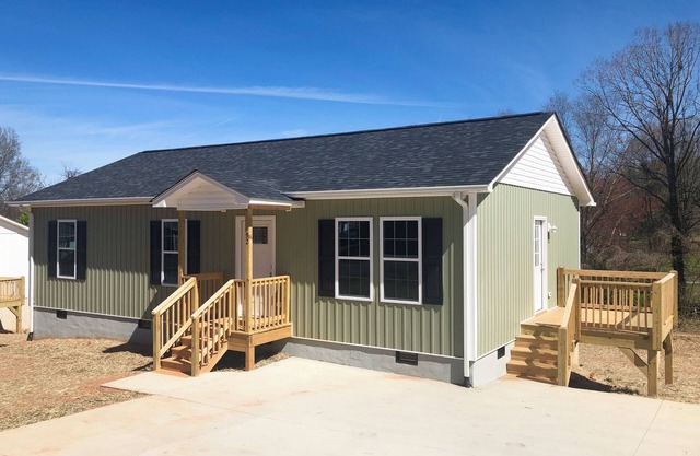 3BR/2BA Stylish & Comfortable 3 Queen Beds