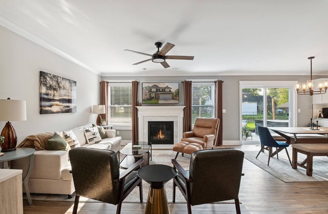 3mins DT / Hot tub + Fire Pit + BBQ / Game Room / 500Mbp / 4 Bedroom / Office