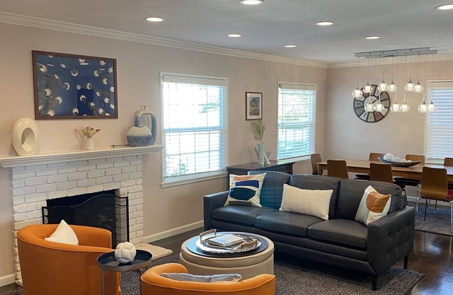 4 Bd house/sleeps 9/ near DTLA/Universal/Rose Bowl/garage w/EV charger.