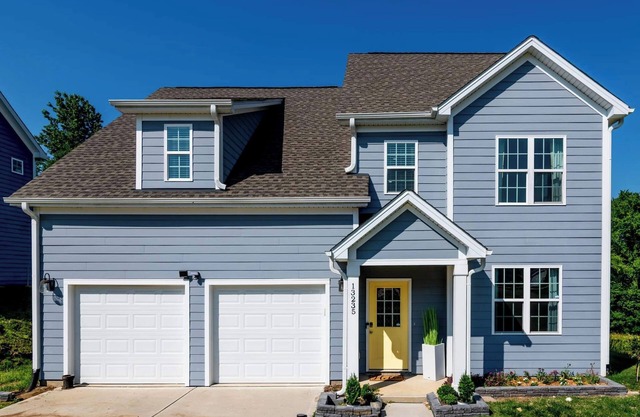 4- Bedroom House Prime Spot in Charlotte, NC...minutes away from Everything!