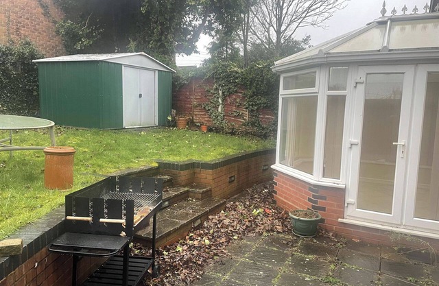 4 Bed Comfy House in Birmingham