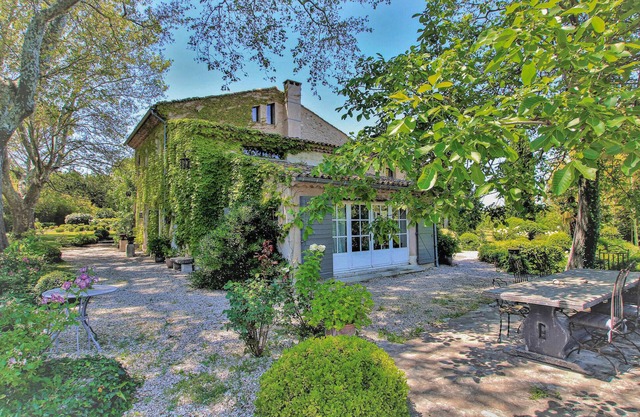 Impresionante casa en Lagnes con cocina