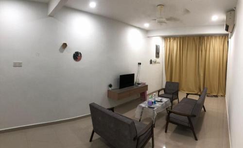 4 Bedrooms Semi D Homestay by Mr Homestay