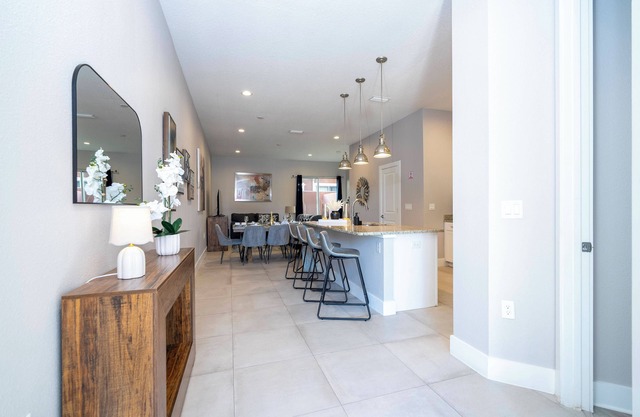 4 King Suites | Perfect Disney Getaway