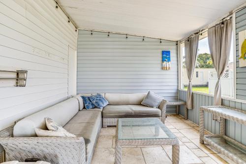 4 Mi to Dtwn Sarasota! Family Home with Pool Access