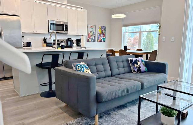 4BR Townhouse w/ Lake View & Parking | Sleeps 10