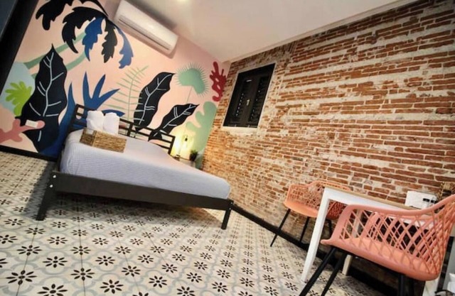 5.1 Historic Urban Living w/ Parking + Generator