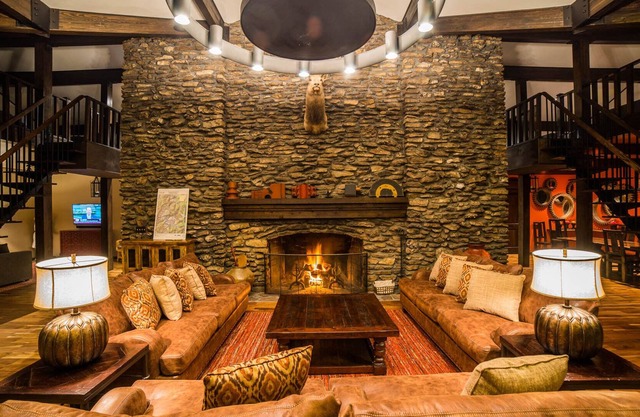 Propiedad de 5,200 acres en Kings River con Lodge con capacidad para 20.