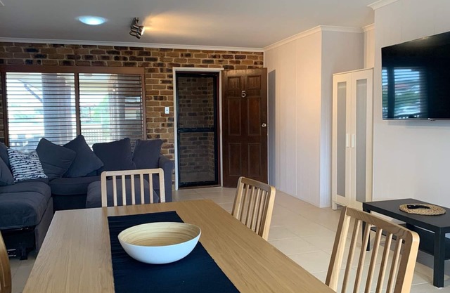 5-40 Woodburn Street