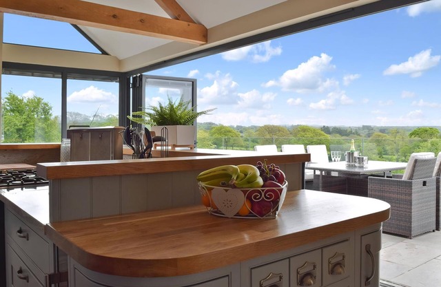 Alojamiento de 5 habitaciones en Llangoedmor, near Cardigan