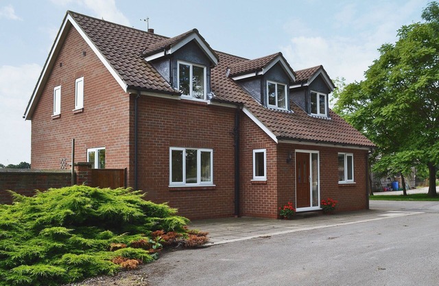 Alojamiento de 5 habitaciones en Brandesburton, near Hornsea
