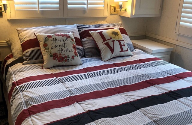 Cozy , peaceful cottage just ten minutes from Disney