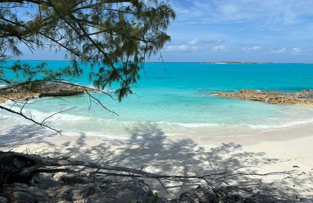 5 minute away from three breathtaking beaches