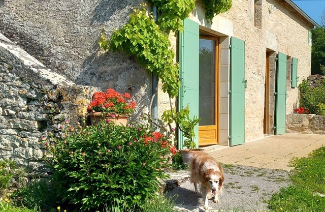 5 minutes from Rocamadour, Padirac, Lacave, Martel, the Dordogne, etc...