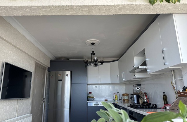 5 Minutes to the City Center Park! Family Apartment With Balcony and Large Rooms