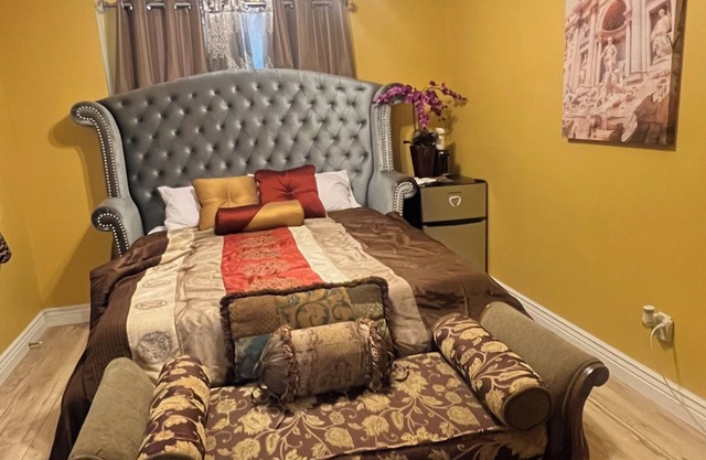 Peacefully elegant 1bedroom/ 1 Bathroom house in Sault Ste. Marie