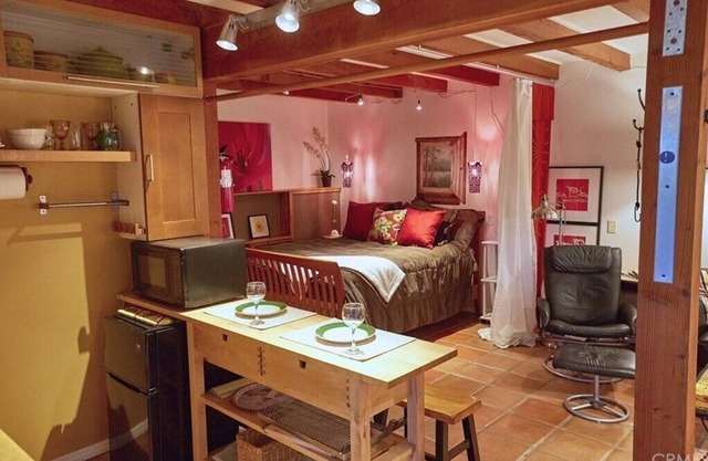 5-STAR LAKE ARROWHEAD STUDIO APARTMENT - SPACEOUS AND COZY NEAR LAKE & VILLAGE !